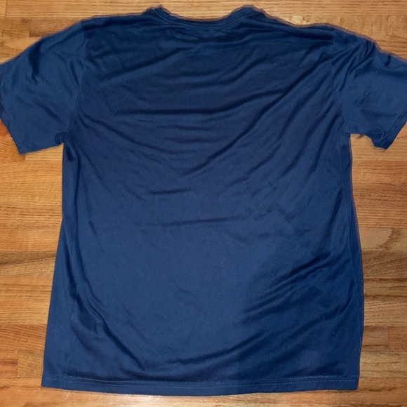 Nike Dri-fit tshirt - Picture 3 of 3